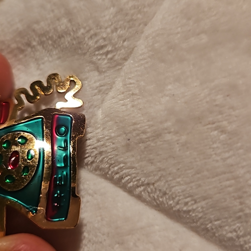 🧑‍🎄 Vintage Earrings - Picture 5 of 6